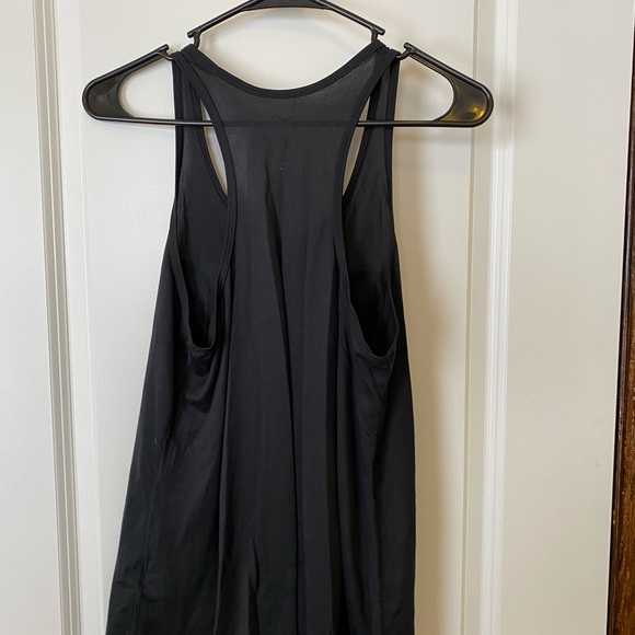 Black nike tank size M - Picture 3 of 3